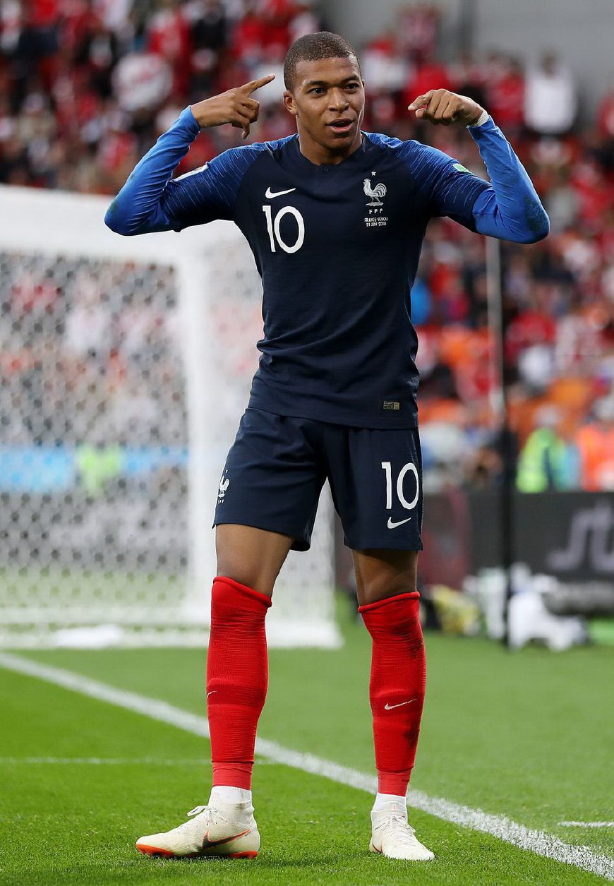 罗马诺：曼城计划让罗德里成为队内第二高薪，以防皇马挖角（罗马诺：为防皇马挖角，曼城拟将罗德里升至队内第二高薪）