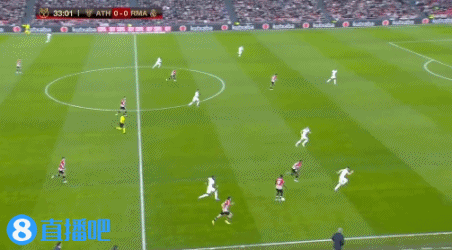 屡献争议判罚！西媒：皇马vs塞尔塔主裁可能被降回西乙执法（争议判罚频出，西媒称皇马战塞尔塔主裁或被降至西乙执法）