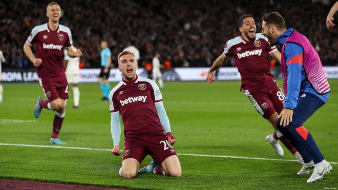 TA：皇马球星团队深度介入更衣室，阿隆索管理面临额外挑战（TA：球星团队深度插手皇马更衣室，阿隆索执教面临新难题）