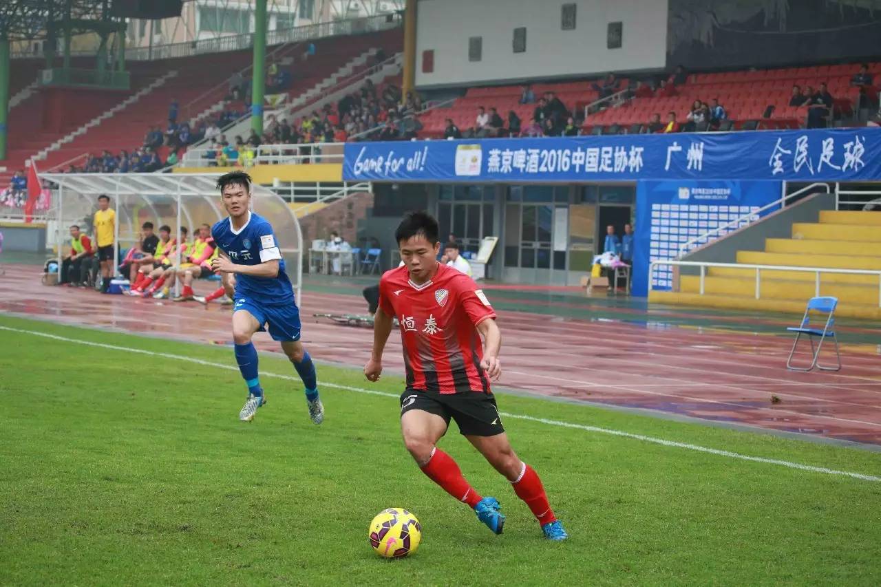 [德超杯]凯恩破门迪亚斯建功 拜仁2-1斯图加特问鼎