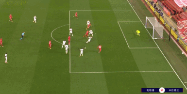 北京时间12月10日晚18：00，亚冠精英联赛东亚区小组赛将迎来一场决定出线命运的关键对决。（北京时间12月10日18：00，亚冠精英联赛东亚区小组赛上演决定出线的关键一战）