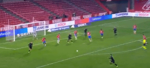 意媒：DV9受伤对尤文不一定是坏事，这将影响他明夏自由离队（意媒：DV9受伤或成尤文利好，恐影响其明夏自由离队）