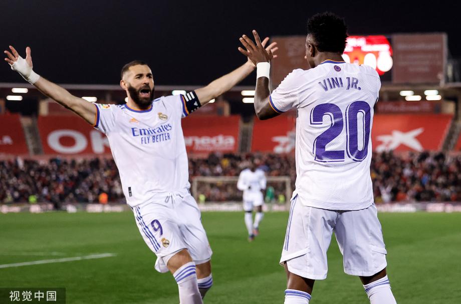 里沙利松晒AI制作孙兴慜雕像图，并艾特热刺官方“请安排”（里沙利松晒AI制孙兴慜雕像图，并@热刺官方：请安排）