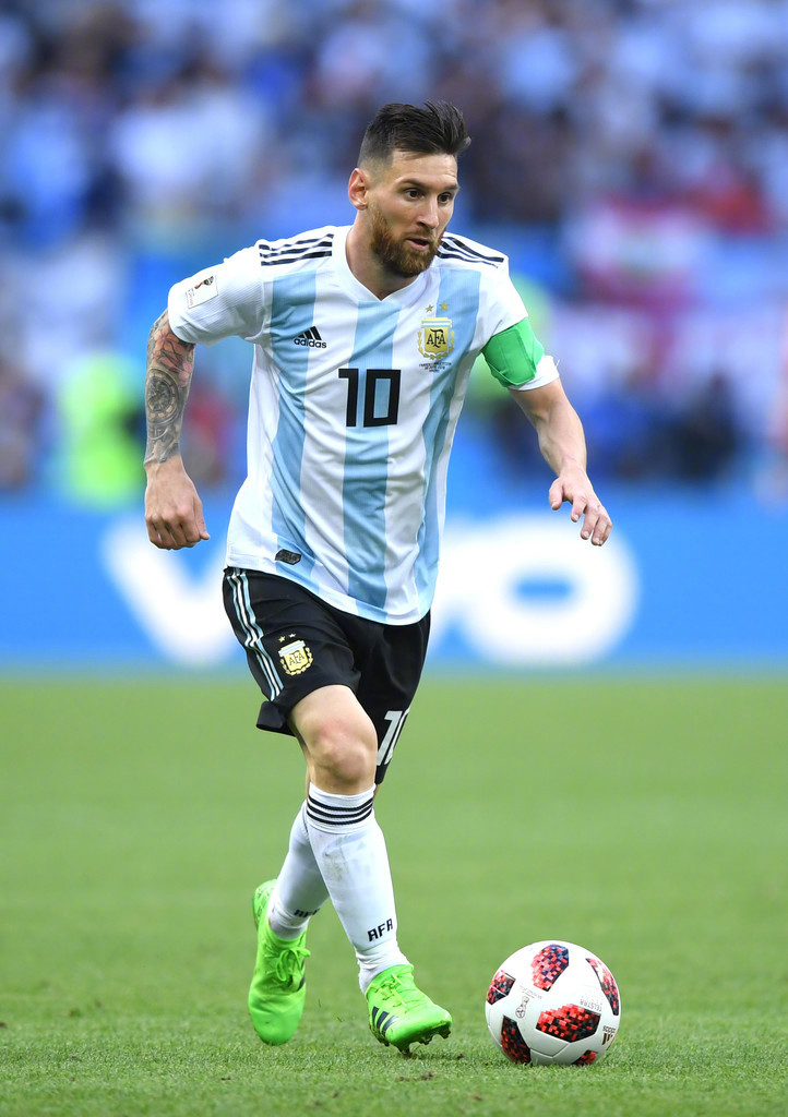 孔蒂：密集赛程下球队难免要付出代价，球队每个人都倾尽所有（孔蒂：赛程密集难免付出代价，全队已竭尽全力）